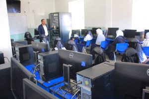 مرافق ومعامل الجامعة التخصصية الحديثة