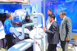 نائب الوزير يزور ركن الجامعة