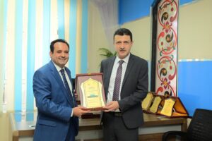 IMG-20260701-WA0095 قيادة الجامعة التخصصية الحديثة تكرم نائب وزير التربية والتعليم والبحث العلمي | اختتام قمة الذكاء الاصطناعي اليمن 2026