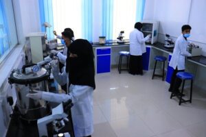 بكالوريوس الصيدلة السريرية | الجامعة التخصصية الحديثة