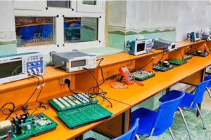 افضل الجامعة اليمنية في هندسة معدات طبية