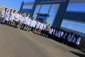 طلبة الصيدلة يزوروا مصنع ستار بلاس فارما