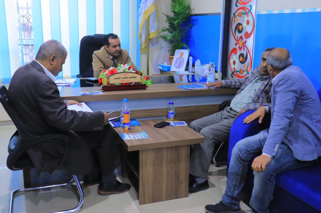 تكريم الجامعة  لدورها الريادي في تقديم الخدمات المجتميعة