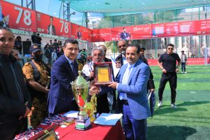 تكريم الجامعة بدرع التعاون