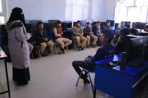Al-Kibsi School students on a scientific visit to modern specialized university