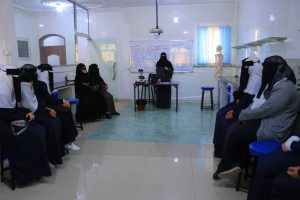 زيارة علمية لطالبات مدرسة الوليد 