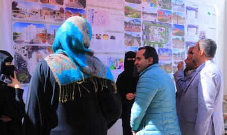 طلبة الجامعة التخصصية يستخدموا الذكاء الاصطناعي في التصميم الداخلي
