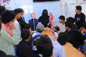 مدرسة الأفواج الأهلية في زيارة علمية للجامعة