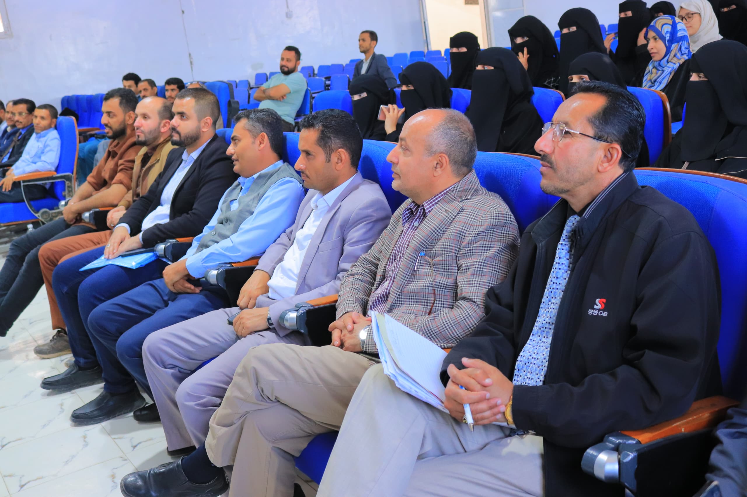 أدوات الذكاء الاصطناعي العملية التعليمية
