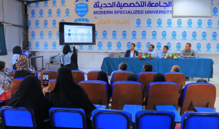 مشروع تخرج لطلبة هندسة المعدات الطبية تصميم نظام آلي لمراقبة ضغط الدم