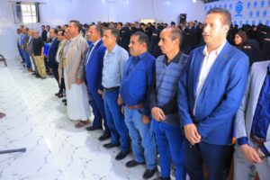 الجامعة التخصصية الحديثة تكرم كادرها 