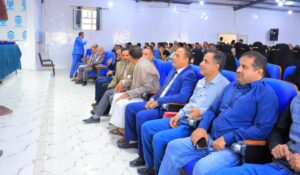 الجامعة التخصصية الحديثة تكرم كادرها 