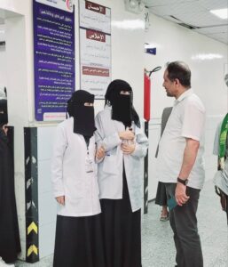 طلاب التمريض بالمستشفى الجمهوري ومركز الأورام