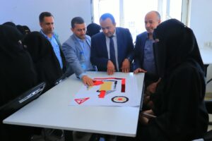 تجربة إبداعية في عالم الملمس لطلاب هندسة التصميم الداخلي | الجامعة التخصصية الحديثة