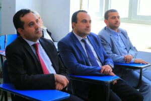 مناقشة مشاريع الهوية البصرية لطلاب التصميم الجرافيكي والملتيميديا | الجامعة التخصصية الحديثة | طلاب التصميم الجرافيكي والملتيميديا في الجامعة التخصصية الحديثة | مناقشة مشاريع مقرر الهوية البصرية |